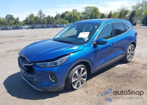 2023 Ford Escape Platinum z USA, uszkodzony, nr VIN 1FMCU9JZ7PUA07612